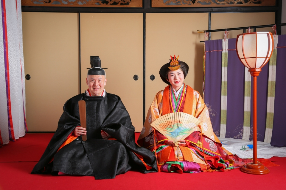 “Royal with a court costume” Advanced wedding photo by a professional photographer & Enjoying Japanese gardens in a relaxed mood in the afternoon Photo2